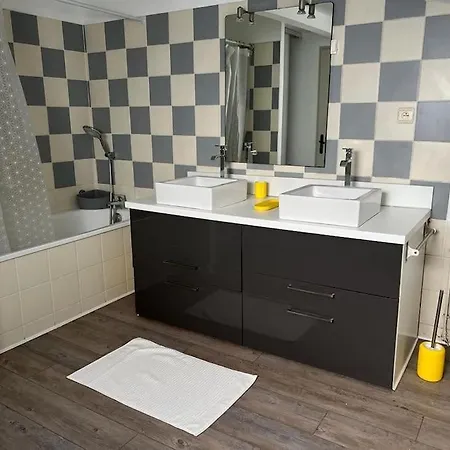 Belle Et Confortable Maison De